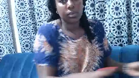 sweetgal11 online show from December 21, 8:21 am