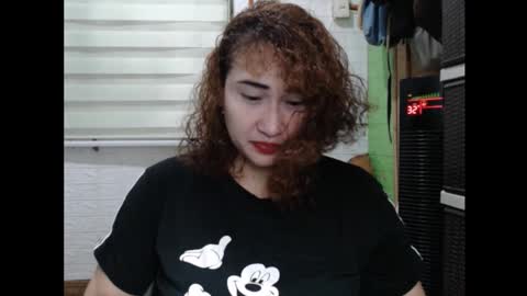 Jean online show from November 28, 3:08 pm