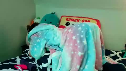 sweetgirlls online show from February 21, 8:45 pm