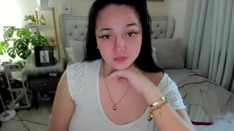 Layla online show from September 28, 2:42 am