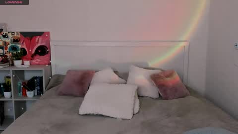 Hannah online show from May 1, 2:44 pm