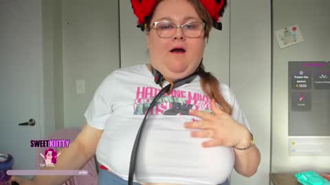 sweetkiitty3 online show from January 28, 2:31 pm