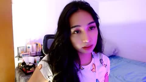 Lilly online show from November 5, 4:14 am