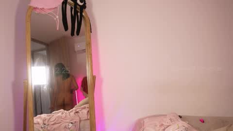 Venus online show from December 17, 9:43 pm