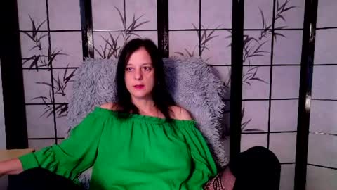 JenJenny online show from July 23, 7:39 am