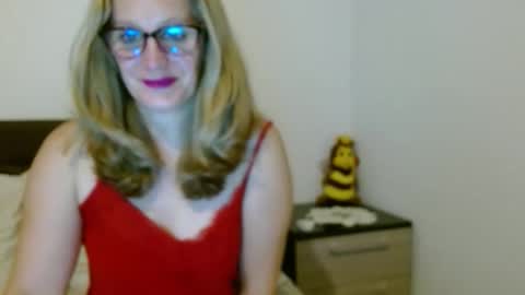 sweetmayaxoxo online show from October 27, 3:23 pm