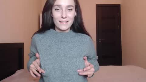 Mia online show from January 17, 7:55 pm