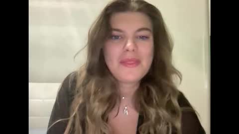 Mila online show from December 21, 10:05 pm