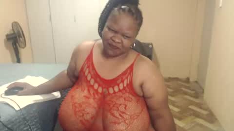 sweetnoziexxx online show from February 14, 6:43 pm