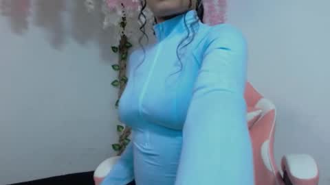 sweetposion online show from March 25, 1:45 am