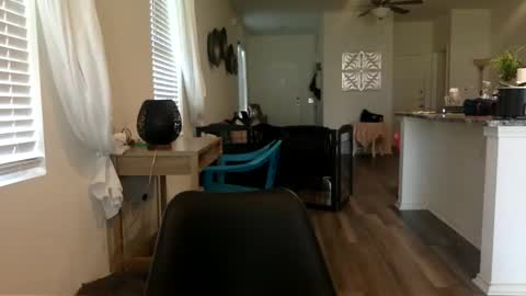 sweetriddance online show from September 20, 3:04 pm