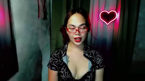 Snapshot of sweetsassyvv chatting on October 21, 5:01 am sweetsassyvv online show from October 21, 5:01 am