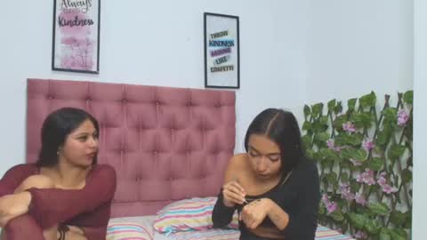sweetslatinas online show from July 8, 4:10 pm