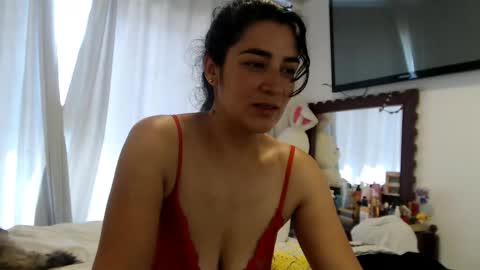 Dianis online show from December 1, 6:28 pm