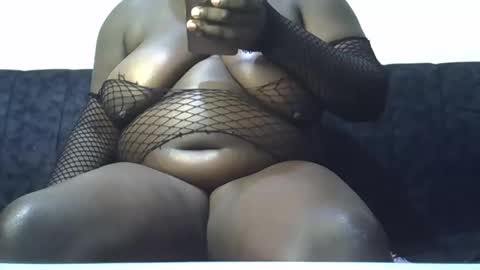 sweettlove1 online show from December 1, 9:17 pm