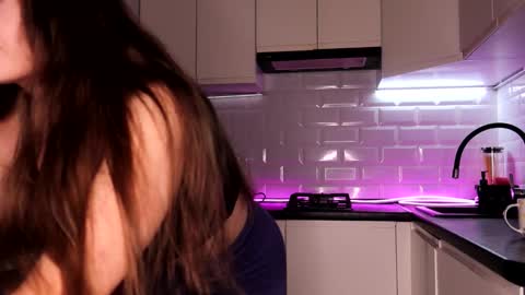 Mari ista  mari etta18 online show from December 2, 1:53 pm