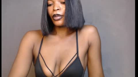 sweetxxboobsx online show from June 4, 9:26 am