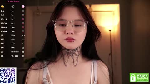 Astrid online show from November 17, 6:21 pm