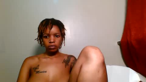 sweetz_candice online show from June 7, 12:43 pm