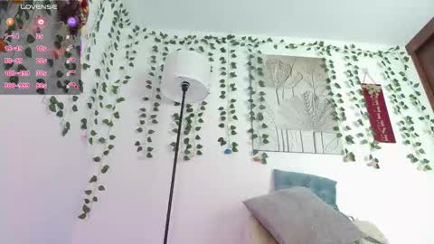 Snapshot of swt_helen chatting on October 21, 9:29 pm Helen online show from October 21, 9:29 pm
