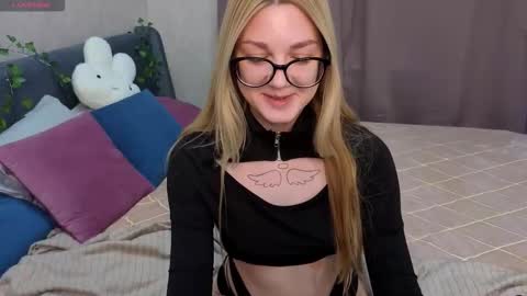 Sylvia online show from January 14, 10:12 am