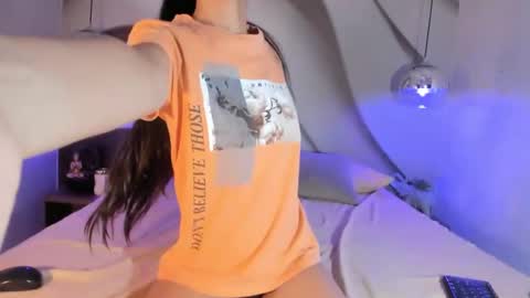 Sylvia Leos online show from January 27, 5:37 pm