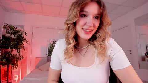 Ellie online show from November 4, 7:32 am