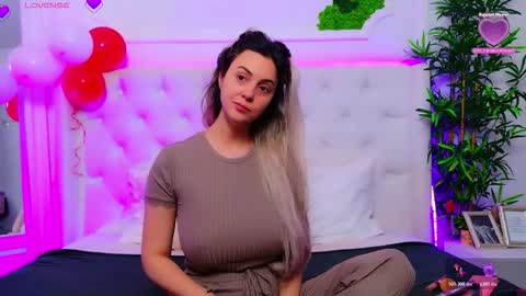 Arianna online show from February 18, 1:22 pm