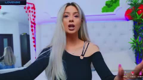 Snapshot of taahiraarabian chatting on February 20, 1:40 pm Arianna online show from February 20, 1:40 pm