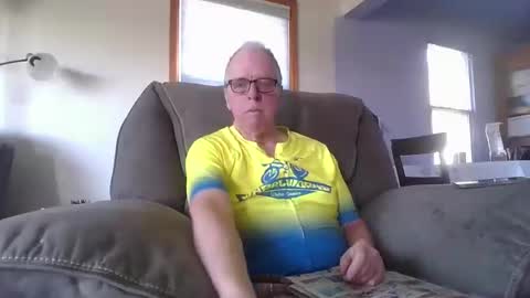 tacrunner66_ online show from March 1, 9:08 pm