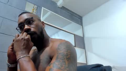 Tafari Zulu online show from November 12, 11:40 pm