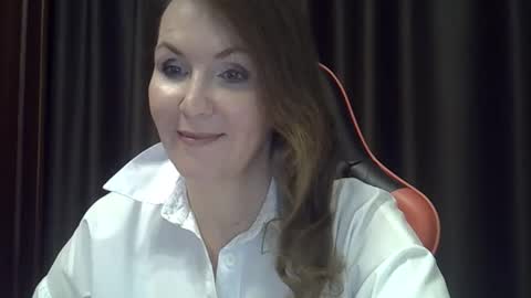 taisialucky77 online show from December 1, 6:28 pm