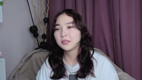 Soo Ying online show from November 26, 9:22 pm