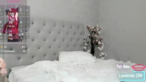 Kira is here to create your mood online show from March 12, 12:09 am