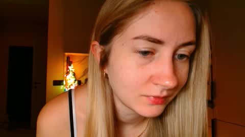  Kira  online show from February 19, 6:34 am