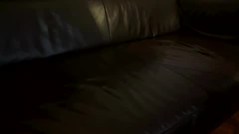 tall_shy_kitty online show from June 2, 4:47 am
