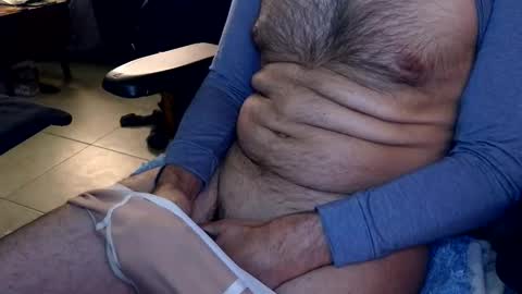 talltannhandsome online show from January 12, 5:20 pm