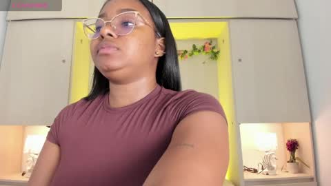 Tami online show from April 15, 8:09 pm