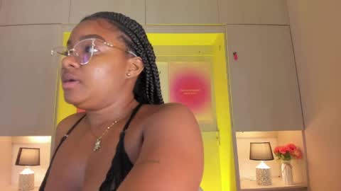 Tami online show from April 2, 8:16 pm