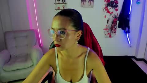 tamytrickss online show from July 4, 1:04 pm