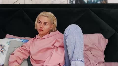 tanyaGrey online show from March 10, 6:51 am