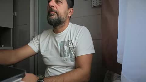 tarkan198 online show from November 6, 10:40 am