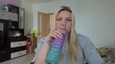 Tasha  Moon online show from June 16, 1:04 pm
