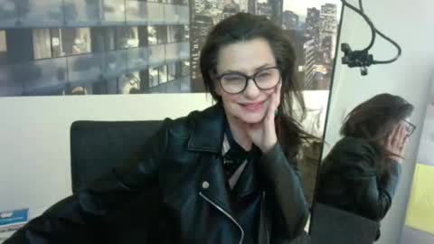 Apple Jucy online show from February 5, 7:34 am