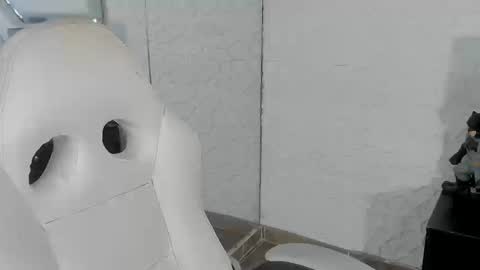 tatilee online show from February 27, 6:33 pm