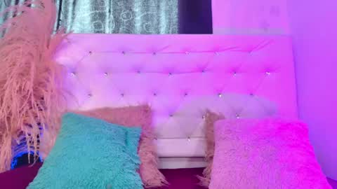 tatix online show from June 8, 7:15 pm