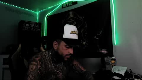 tatted_daddy69 online show from April 14, 5:00 am