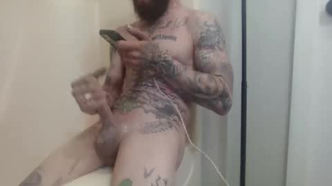 Snapshot of tattoo3333 chatting on February 20, 4:25 pm tattoo3333 online show from February 20, 4:25 pm