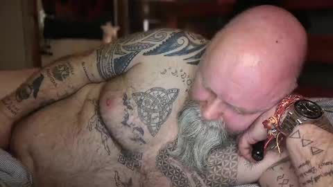 Tattooeddilf 01 online show from January 14, 12:40 am