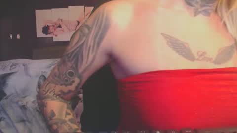 tatuada_safada online show from May 14, 4:10 am
